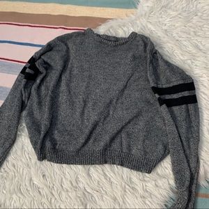 brandy melville sweater slight crop